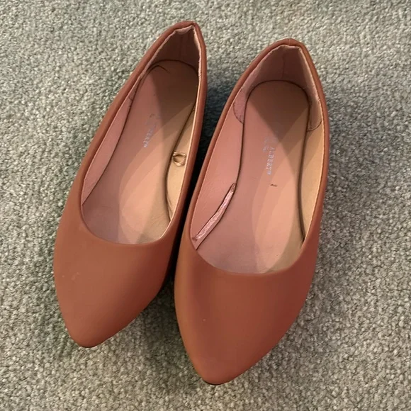 Brown ballerina flats size 9 - Picture 1 of 2